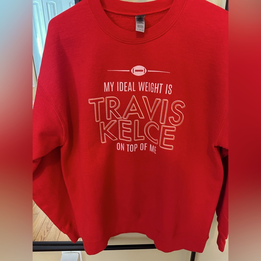 Kansas City Chiefs Travis Kelce Women’s Crewneck Sweatshirt - Size Large